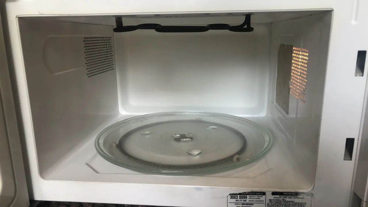 Microondas Brastemp com grill de 30 litros  - Foto 2