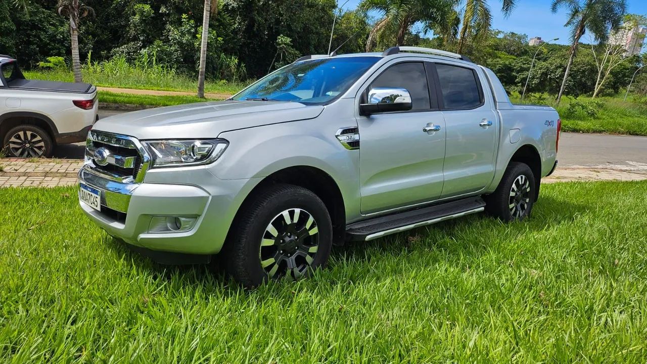 Ranger 3.2 diesel xlt 2018 troco por carro pequeno mesmo valor 
