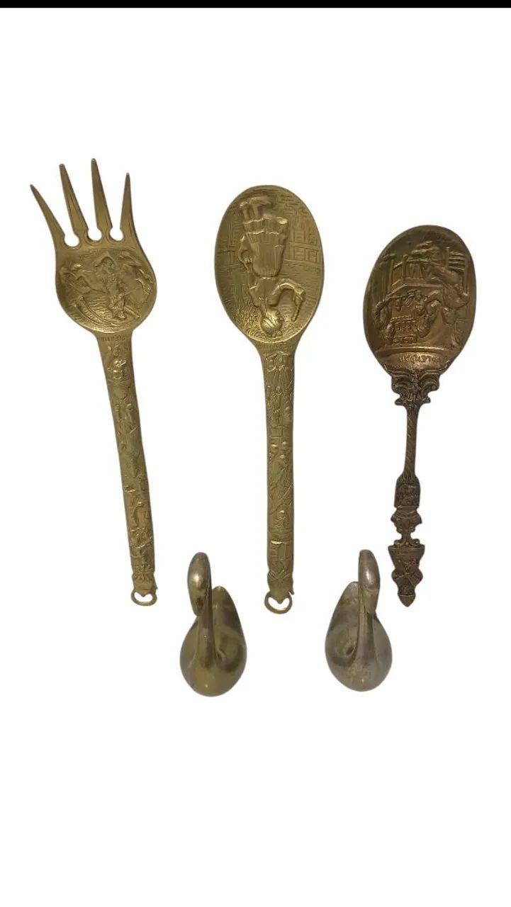 Conjunto de Talheres Antigos Decorados