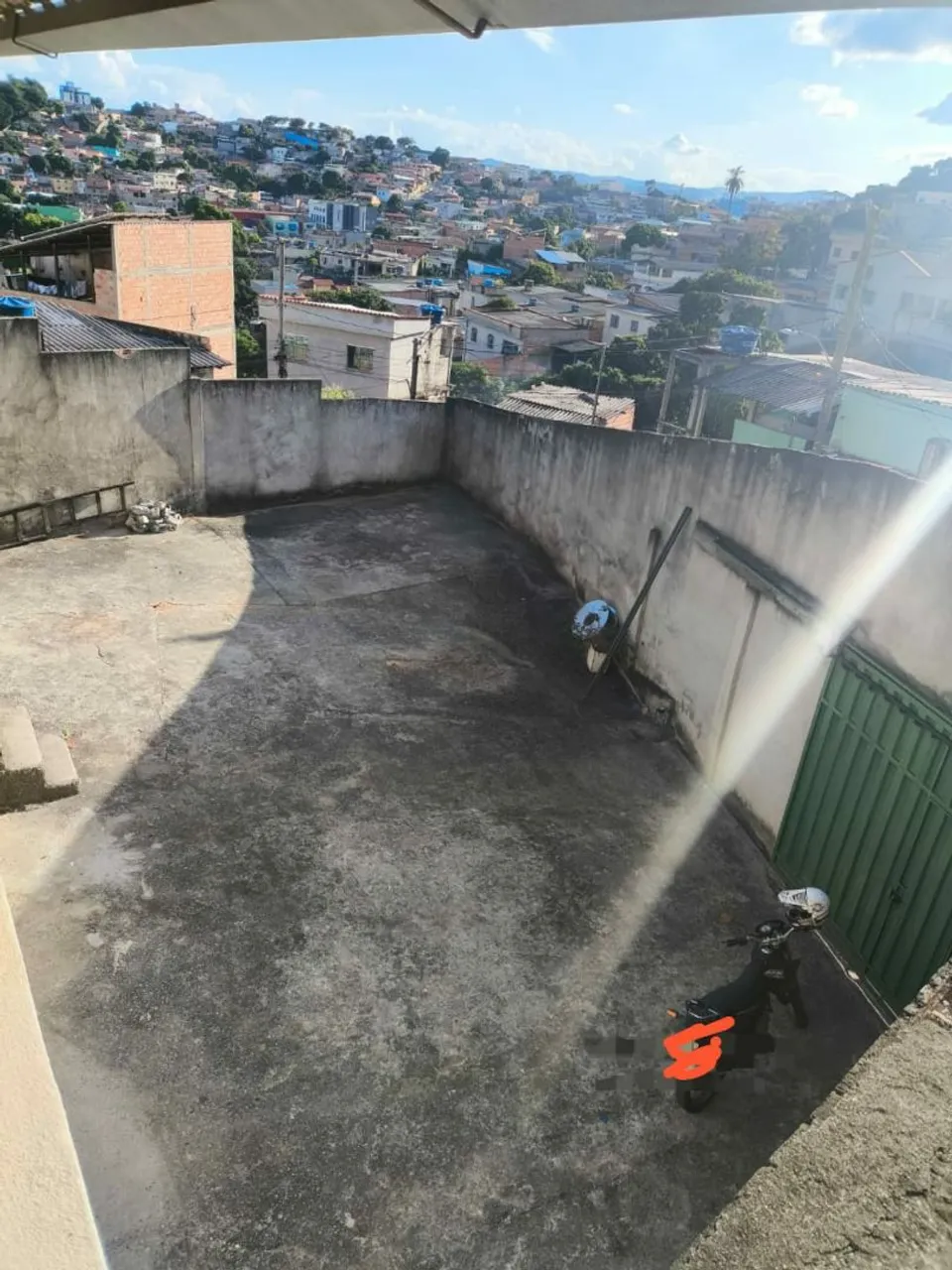 Aluga-se garagem para oficina mecânica