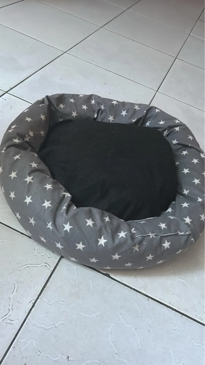 Cama redonda para gatos e cães pequenos
