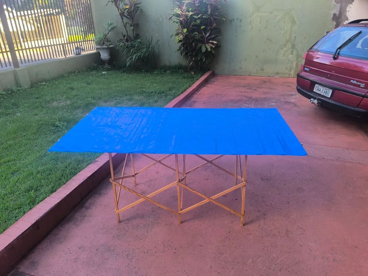 Mesa  dobrável 1.80 de comprimento 