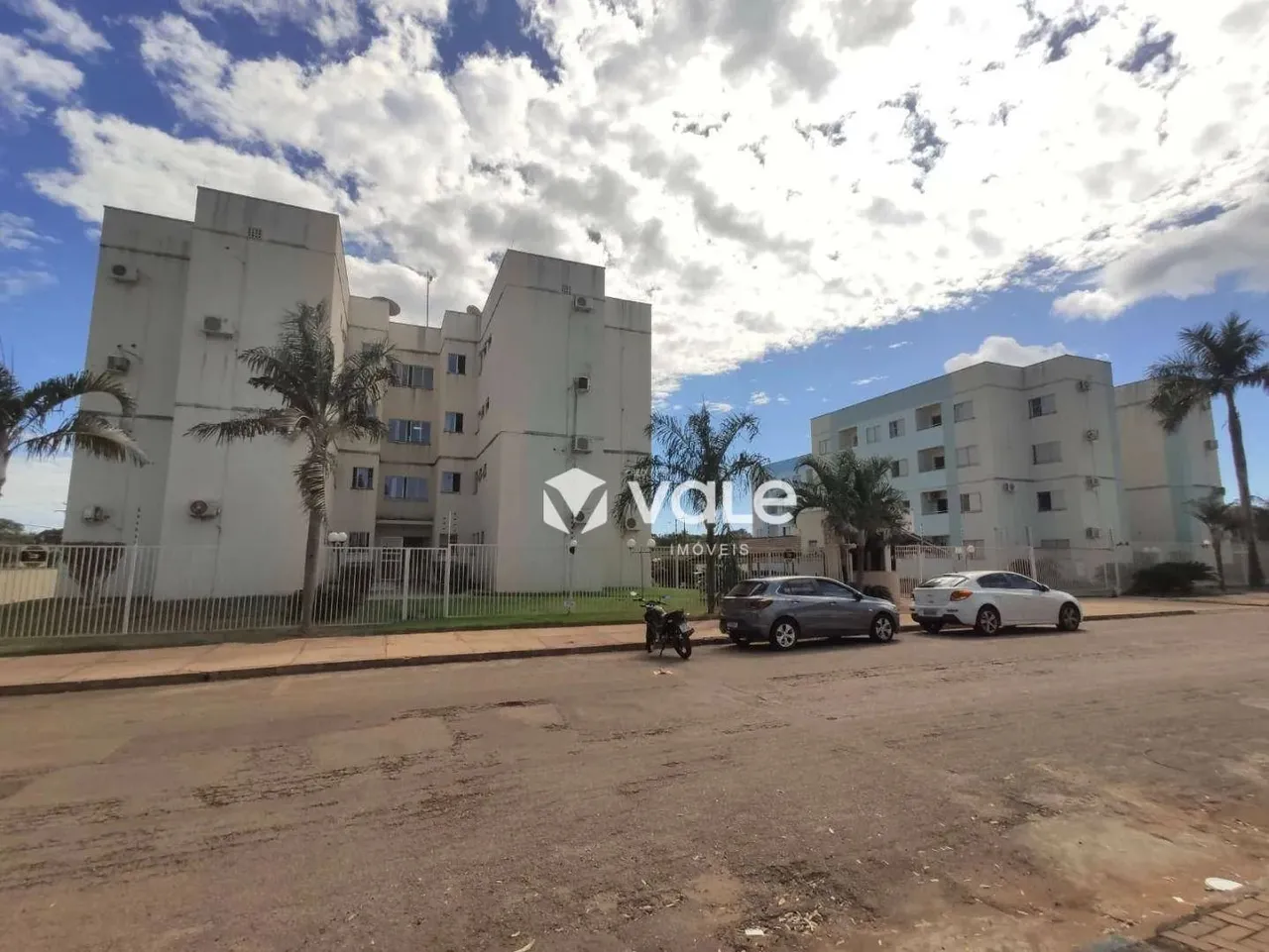 Apartamento com 2 dormitórios para alugar, 67 m² por R$ 2.542,00/mês - 106 Norte (Arne 12)