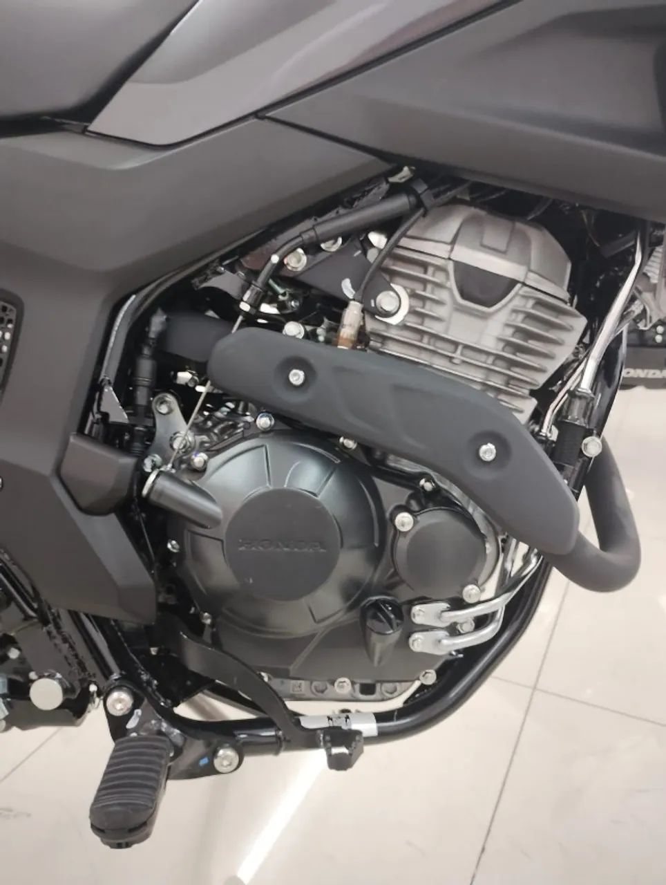 Honda Sahara 300 ABS 0Km, modelo 2026 - Foto 5