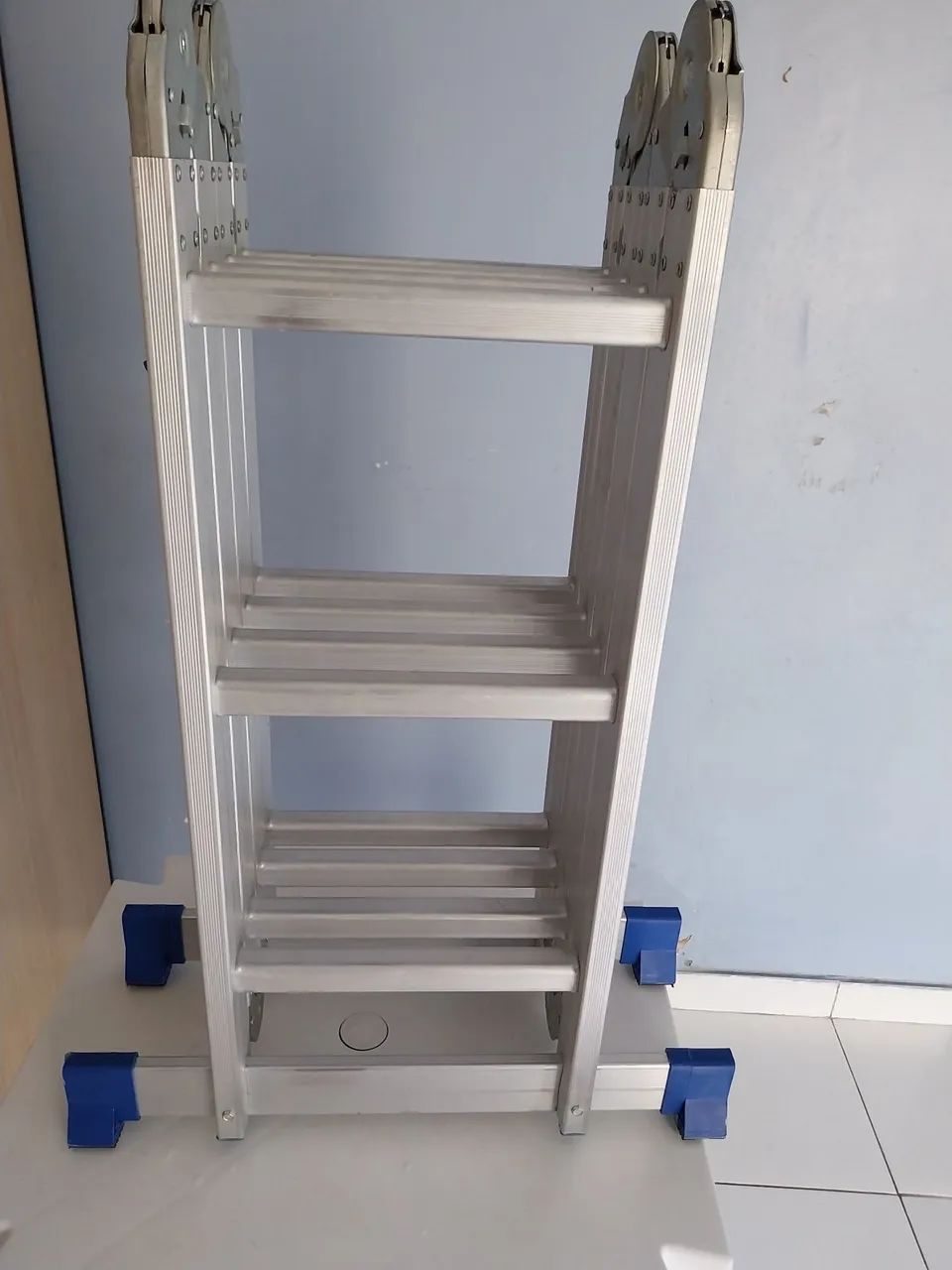 Escada64840820343297122