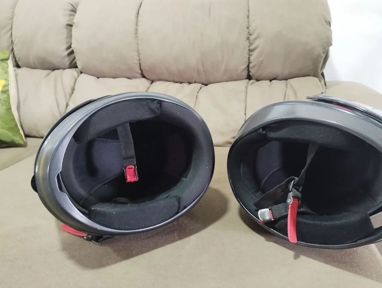 Vendo 2 capacetes por 160 - Foto 4