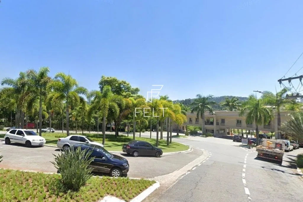 SANTANA DE PARNAíBA - Casa de Condomínio - Tamboré 02