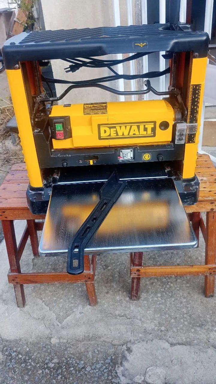 Serra de bancada Makita e desengrosso bancada Dewalt - Foto 4