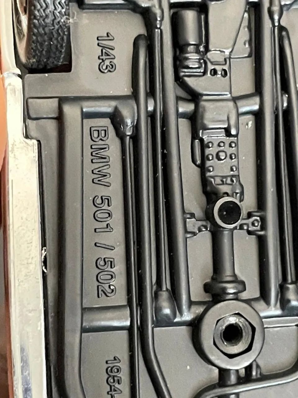 Miniatura BMW 502 V8 Clássico - Escala 1:43 - Foto 3