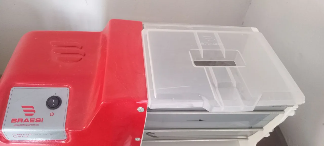 Masseira braesi, para pães, pizza, bolo e salgados