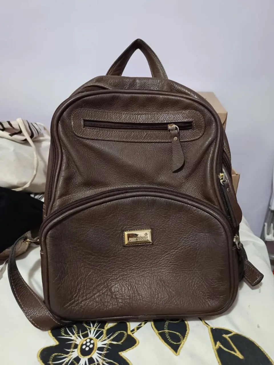 Mochila em couro legítimo
