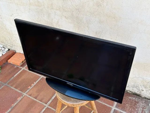 Tv Samsung 32 Polegadas Un32d4003bg Com Defeito - Foto 2