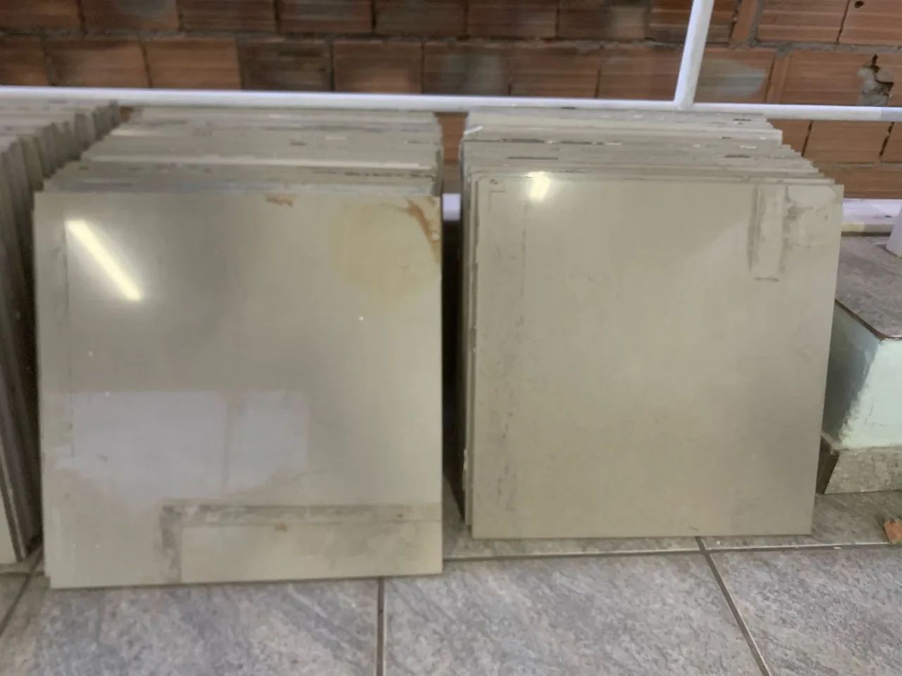 180 porcelanatos 50x50