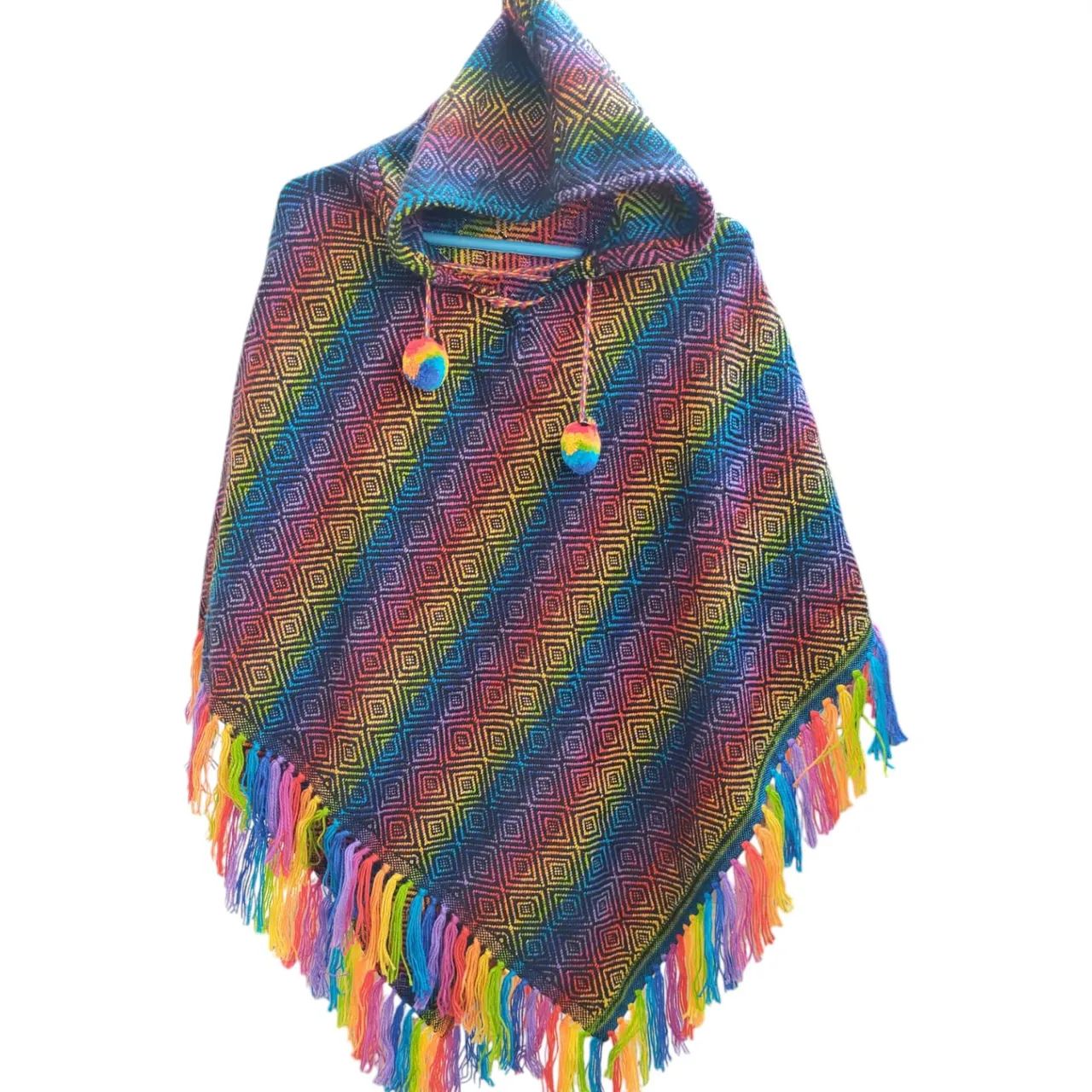 Lindo Poncho Peruano com Capuz Colorido Arco Íris 