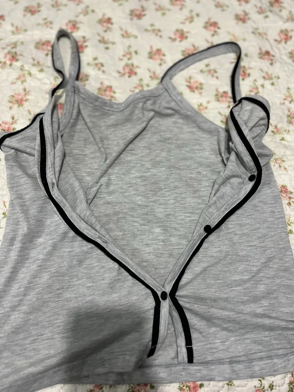 blusa de pijama com botão 