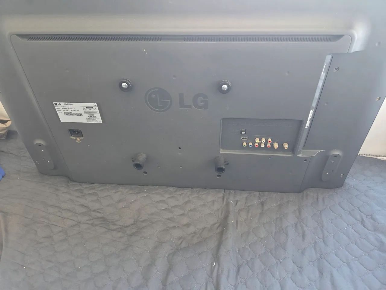 TV LG com display danificado - Foto 3