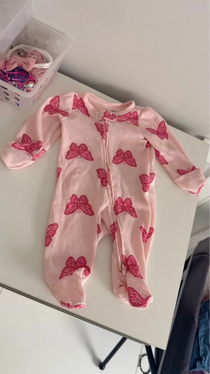 Macacão rosa borboletas 