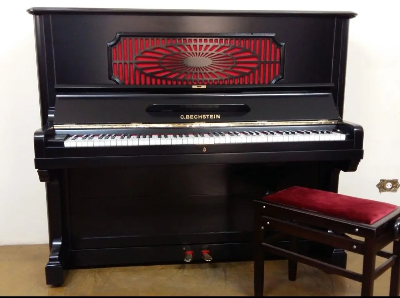 Piano Fritz Dobbert FD126 - Instrumentos musicais - Setor Bueno