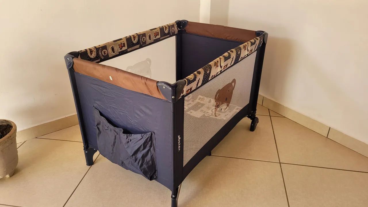 Berço Funny - Voyage azul ursinho - portátil (seminovo) - Foto 2