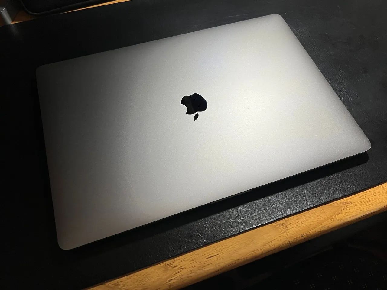 MacBook Pro 16 (2019) - i7 - 16GB - Tela Gigante - Som Espetacular