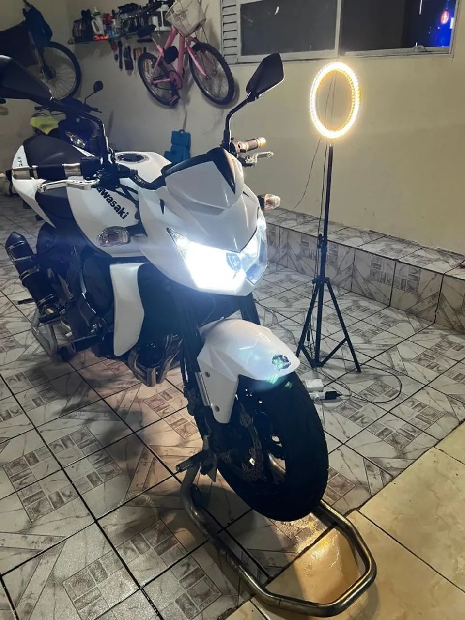 Kawasaki Z-750 - Foto 2