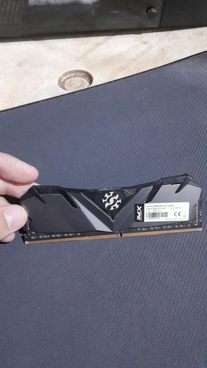 Memória RAM XPG DDR4 8GB 2666MHz