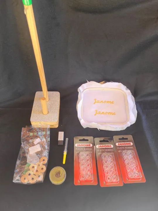 Máquina de Bordado Janone MC 350e com mesa de trabalho - Foto 4