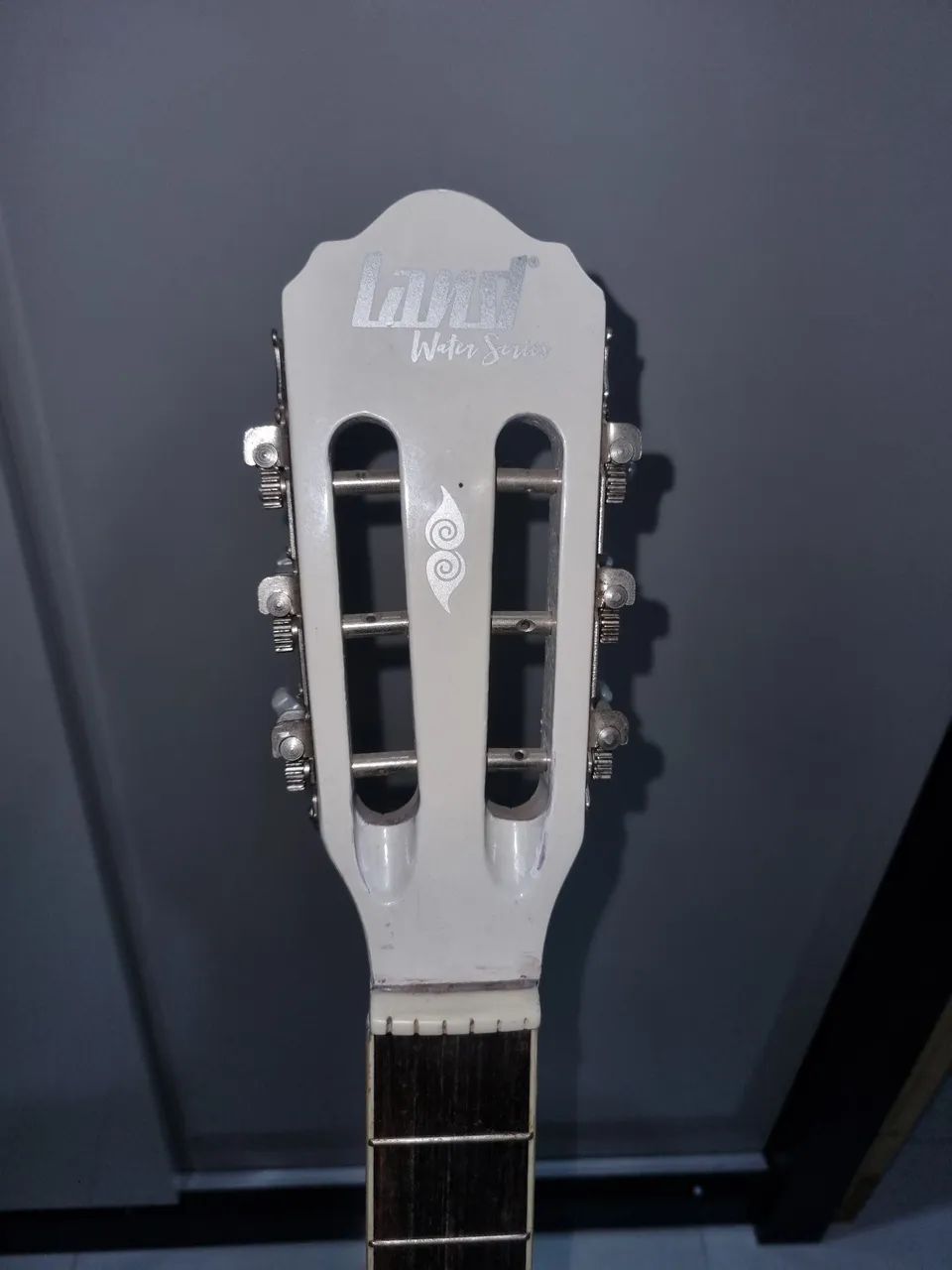 Violão Land elétrico de nylon branco + capa - Foto 3