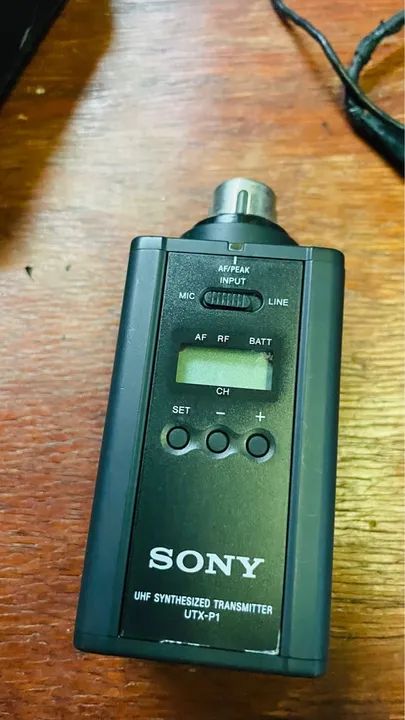 Transmissor de Microfone Sem Fio Sony UTX-B2 - Foto 5