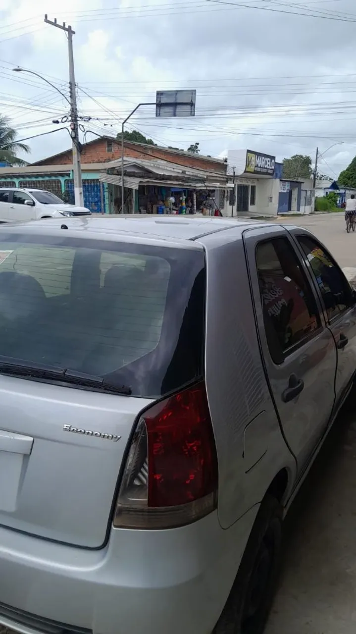 Vende-se Carro Fiat Palio em perfeito estado, conservado,no ponto de transferir.