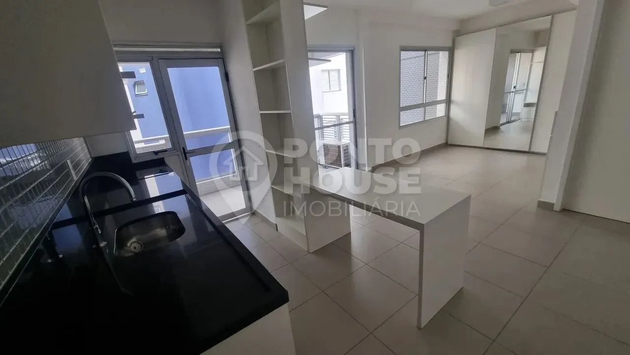 Studio à venda no bairro Saúde 1 dormitório, varanda e 1 vaga determinada fixa