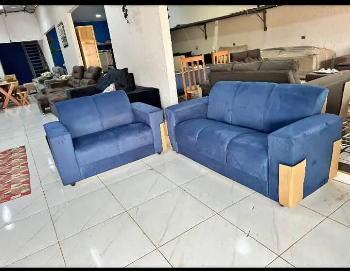 Sofá Novo 2 e 3 Lugares na Promoção