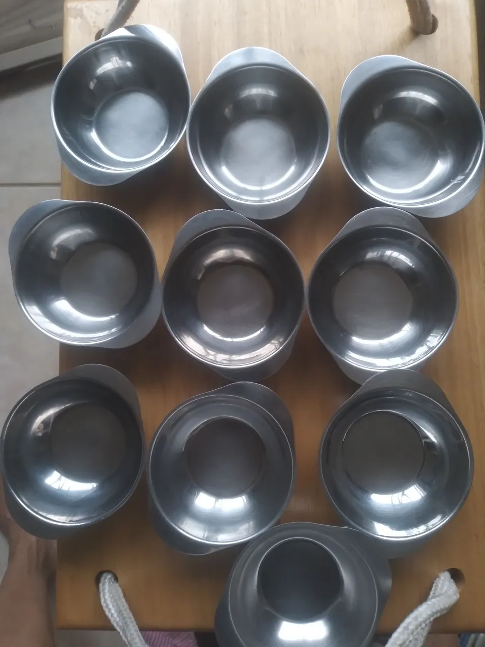 Potes inox sobremesa. 10 peças