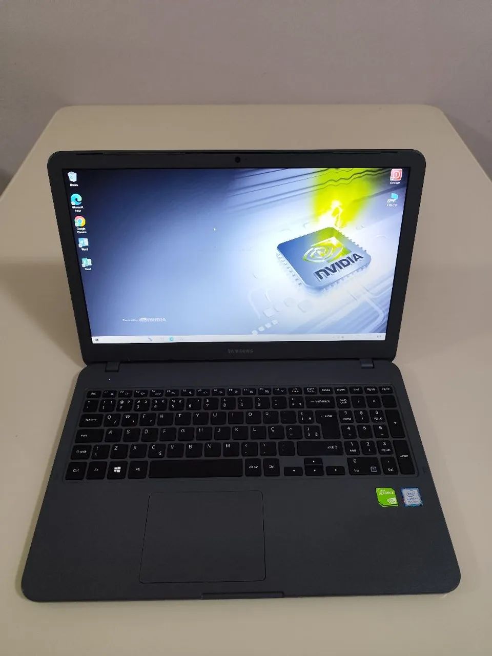 Notebook Samsung I7 8th com placa de vídeo! 12GB - SSD NVMe + HD 1TB - Tela FHD