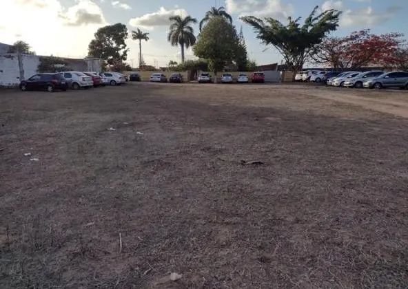 ALUGA-SE Chácara com 10.000m², Casa Mobiliada, Piscinas, Salão e Área de Lazer Completa - Foto 12