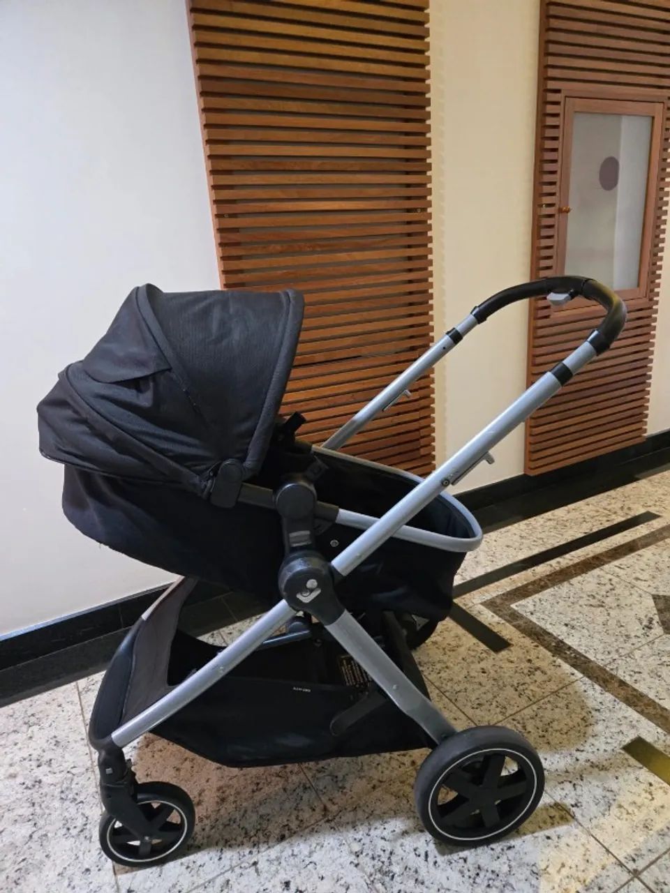 Carrinho e bebê conforto Maxi Cosi Anna 2 Travel System