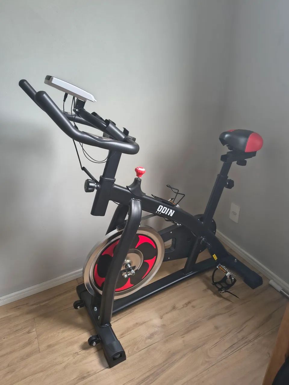 Bicicleta Ergométrica Odin Fit Para Spinning Mecânica Roda de Inércia 6Kg PACE2000