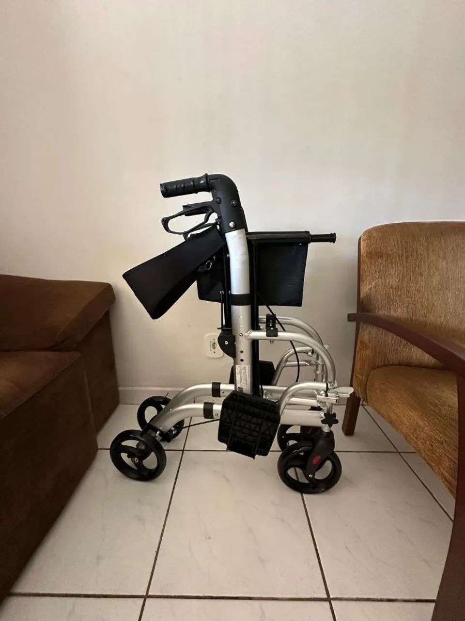 Cadeira e andador - 2 em 1 - Foto 5