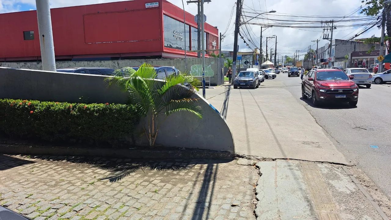Lote/Terreno com 310m2 no Cond. Oásis em Vilas do Atlântico - Lauro de Freitas - BA