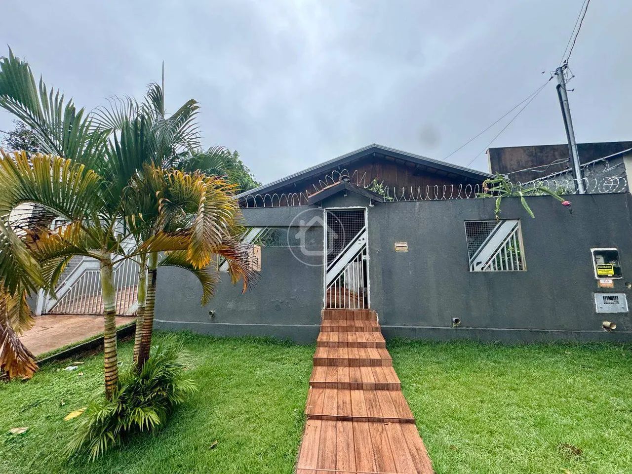 CASA RICA EM PLANEJADOS