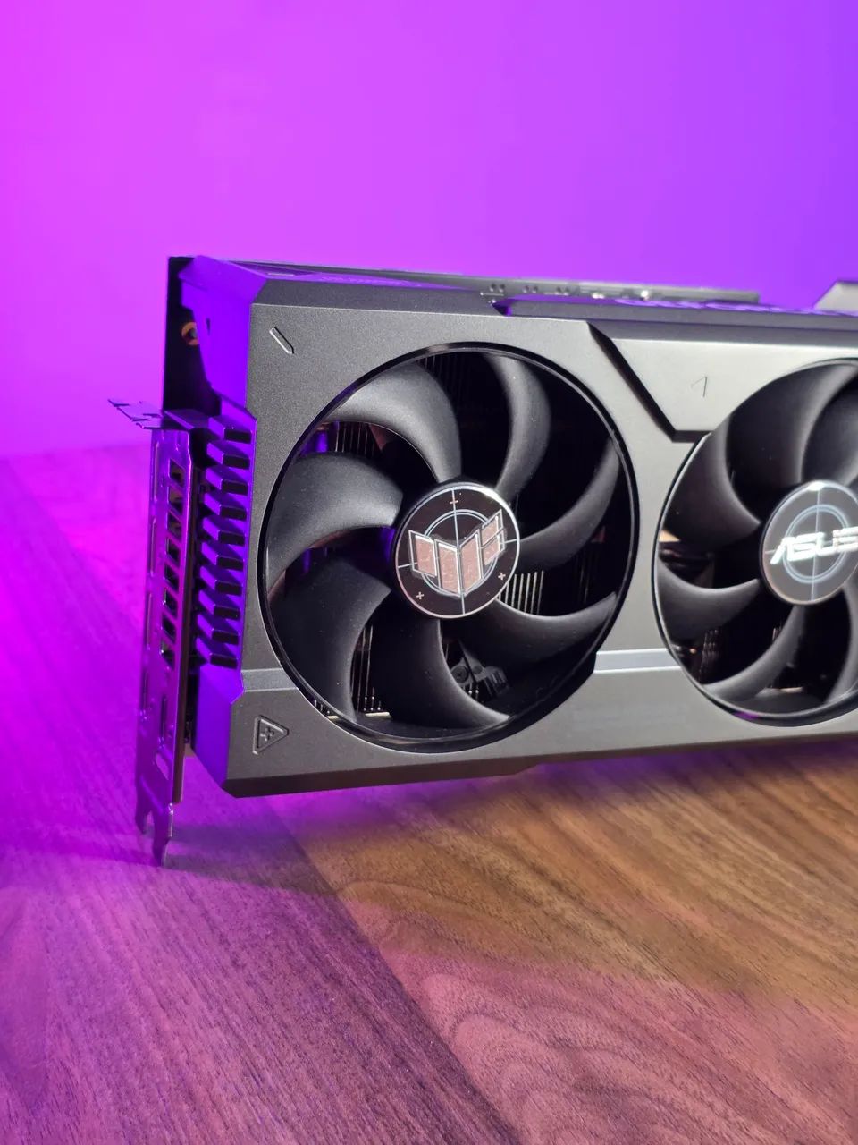 RTX 4080 Asus TUF 16GB - Foto 2