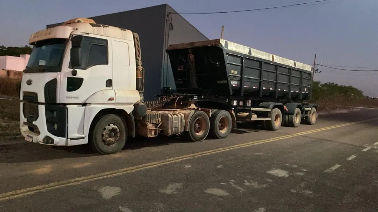 Ford cargo 2842