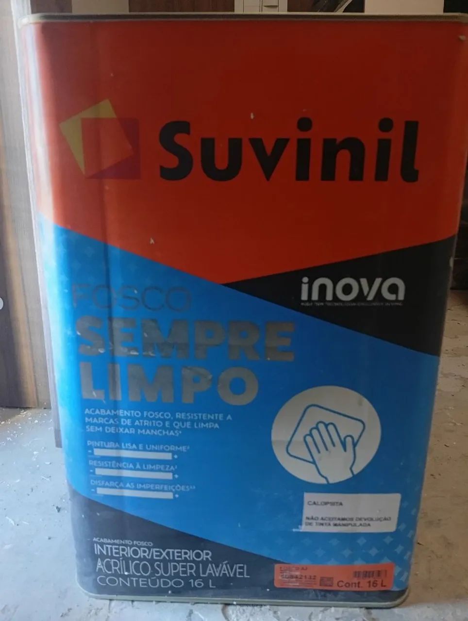 Tinta Suvinil lacrada 