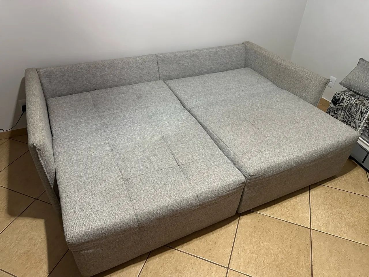Vendo sofá 2 lugares retrátil e reclinável  - Foto 3