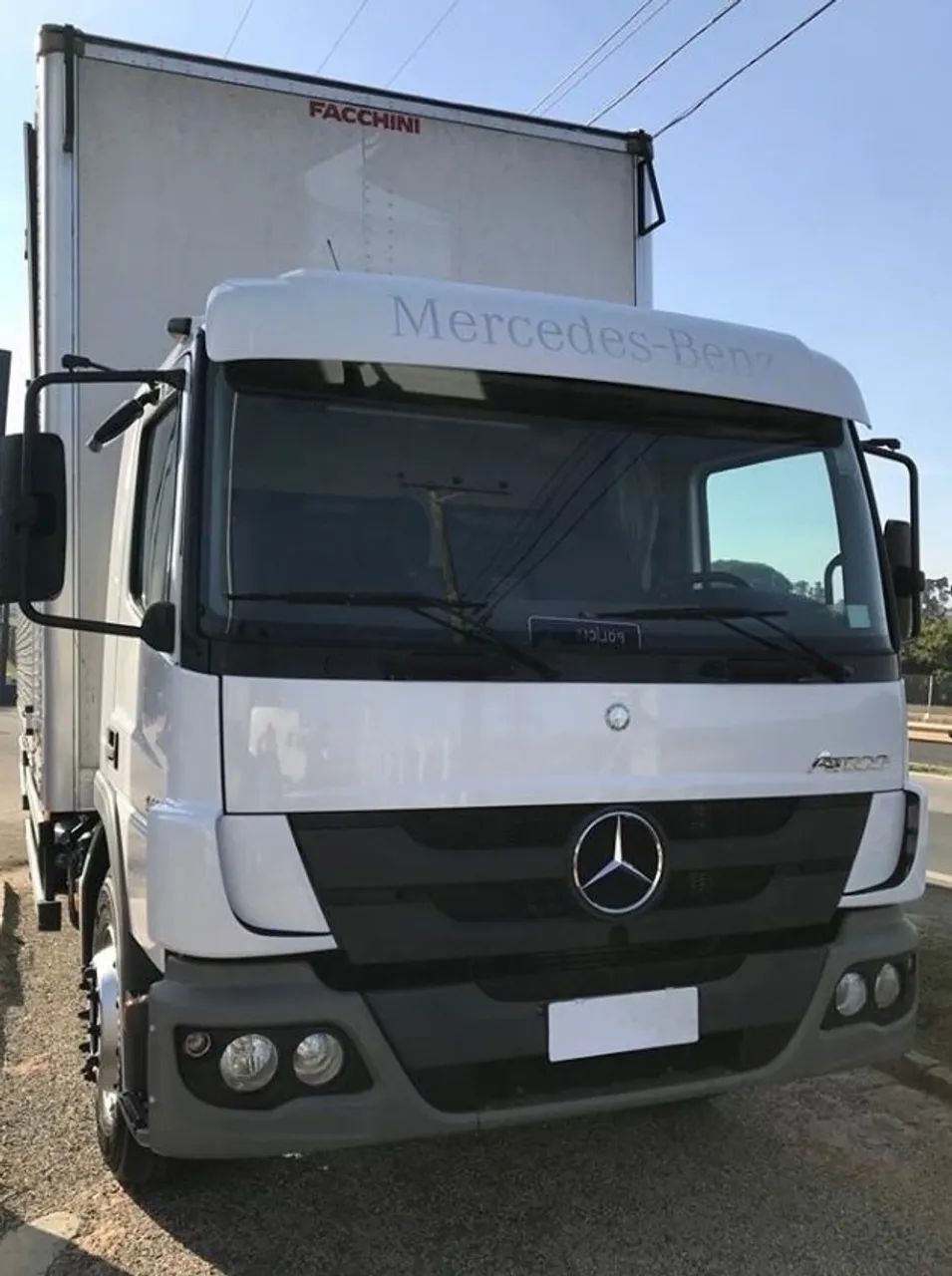 Atego 1419 baú 4x2 ano 2016 - Foto 2