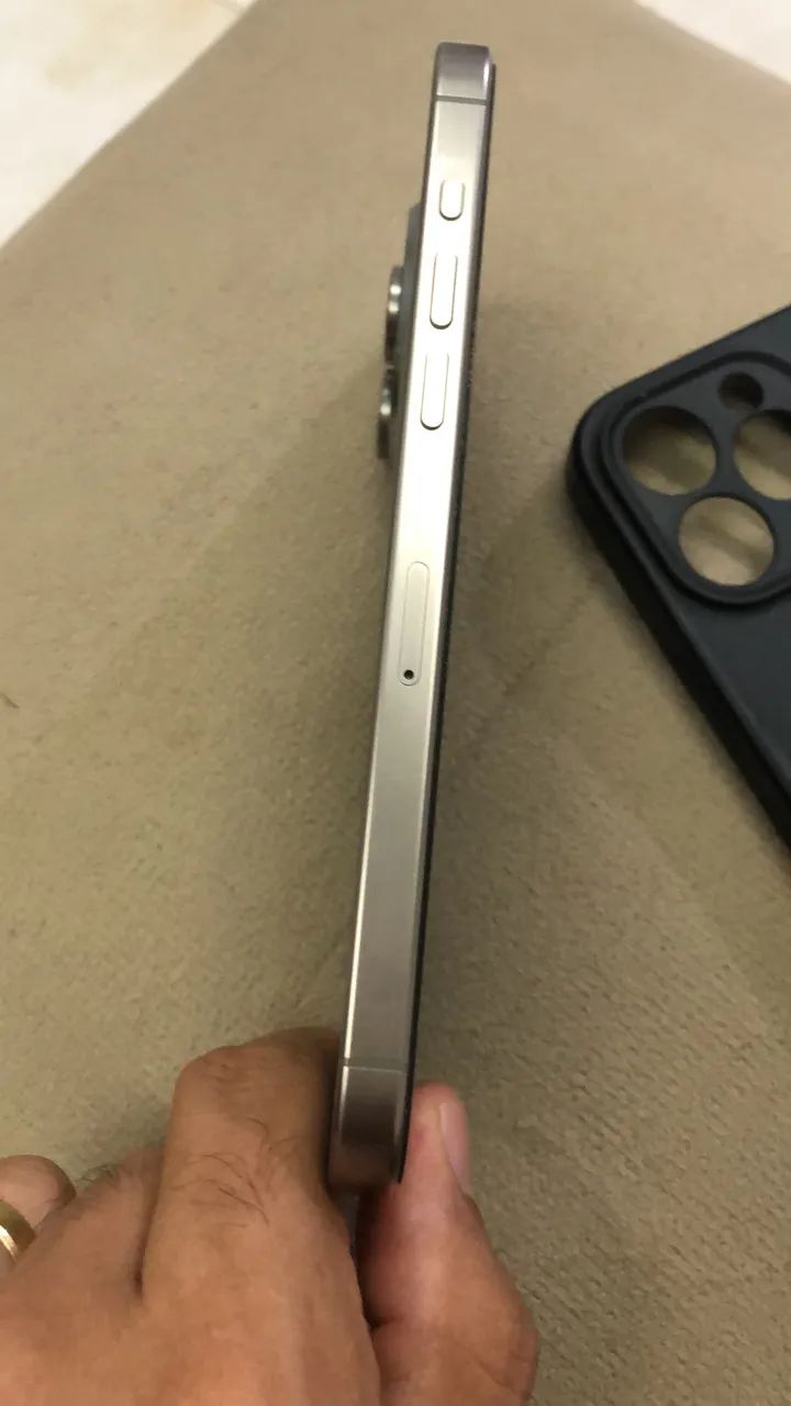 iPhone 15 Pro Max 256GB - Foto 2