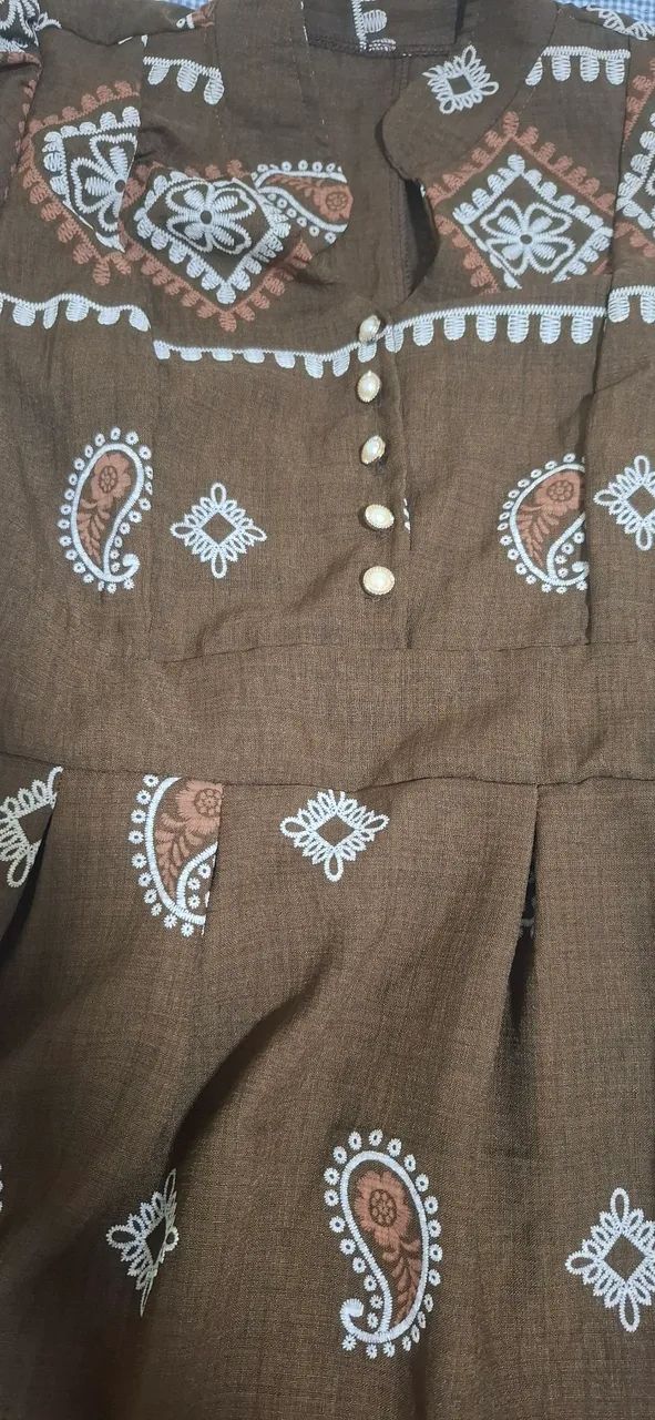 Vestido Marrom com Detalhes  - Foto 3