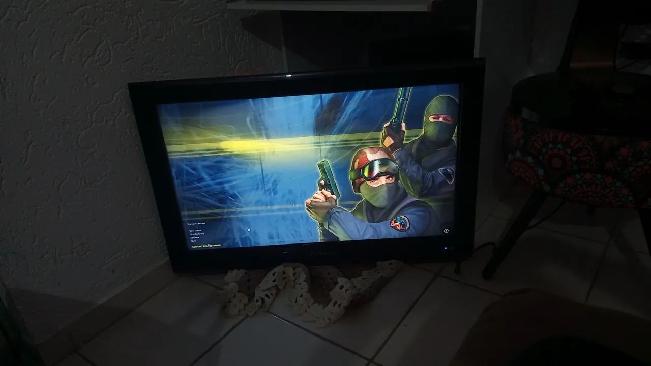 Tv monitor 32 polegadas + microondas 