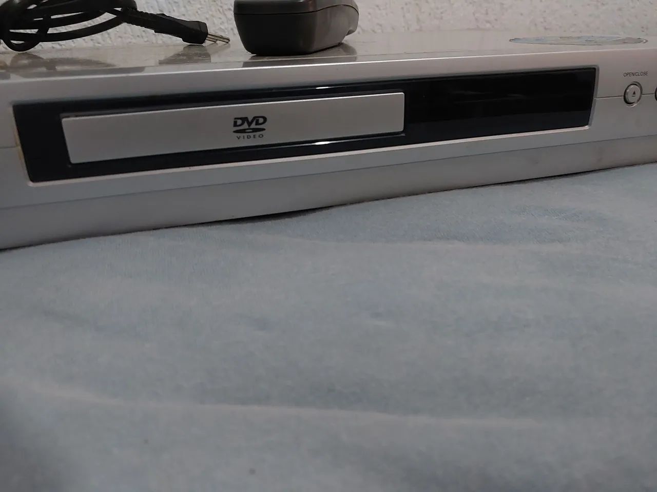 DVD PHILIPS FUNCIONANDO COM A PORTA AGARRANDO   - Foto 4