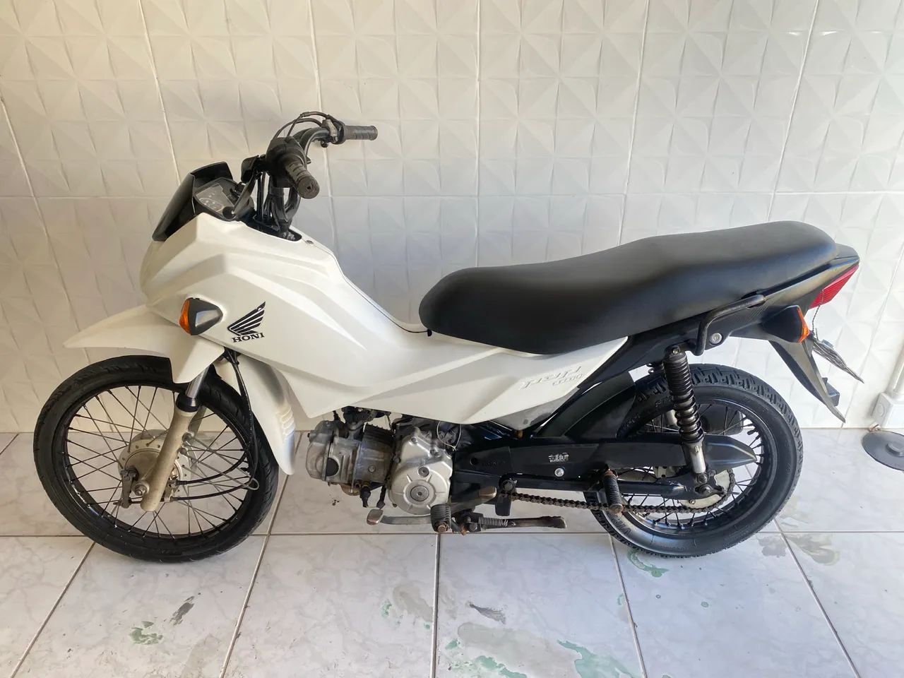 Vendo moto emplacada  - Foto 5